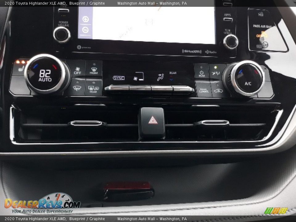 2020 Toyota Highlander XLE AWD Blueprint / Graphite Photo #13