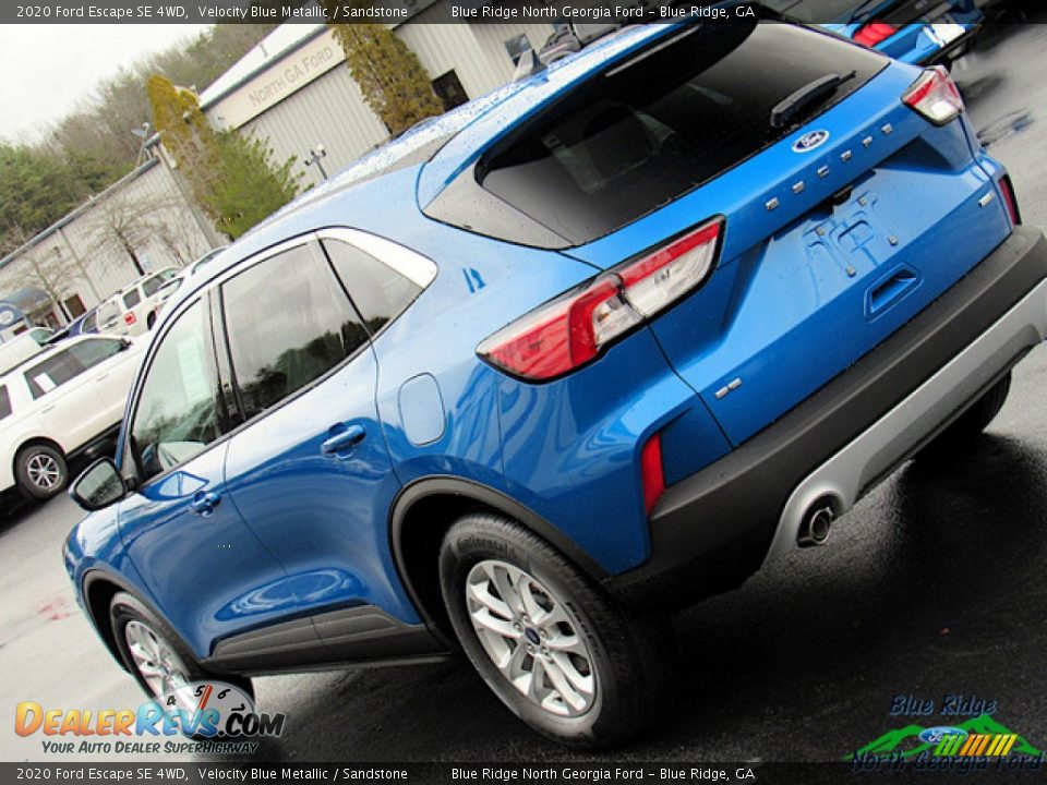 2020 Ford Escape SE 4WD Velocity Blue Metallic / Sandstone Photo #33