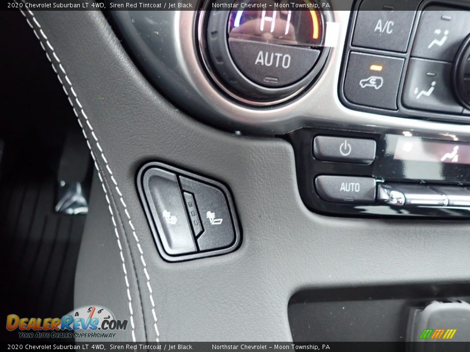Controls of 2020 Chevrolet Suburban LT 4WD Photo #18