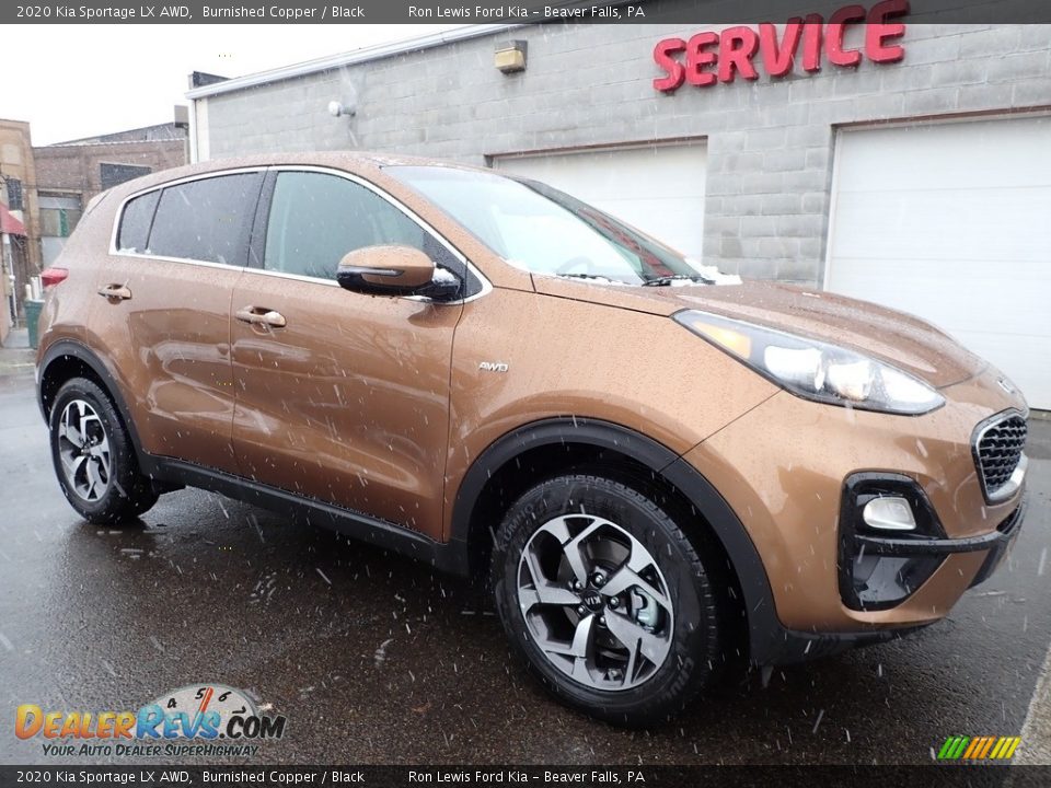 Front 3/4 View of 2020 Kia Sportage LX AWD Photo #9