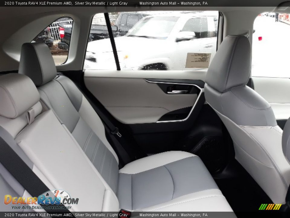 2020 Toyota RAV4 XLE Premium AWD Silver Sky Metallic / Light Gray Photo #35