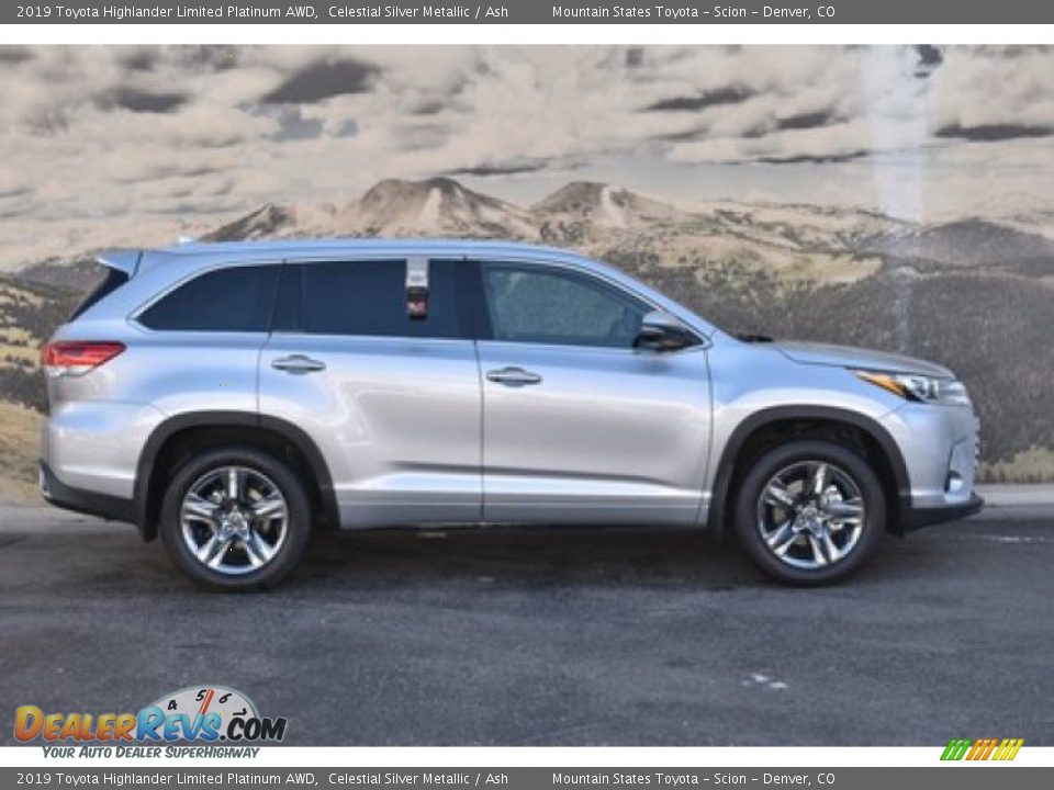 2019 Toyota Highlander Limited Platinum AWD Celestial Silver Metallic / Ash Photo #2