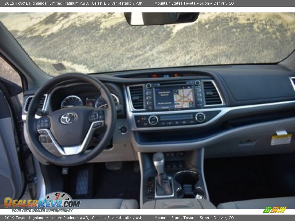 2019 Toyota Highlander Limited Platinum AWD Celestial Silver Metallic / Ash Photo #12