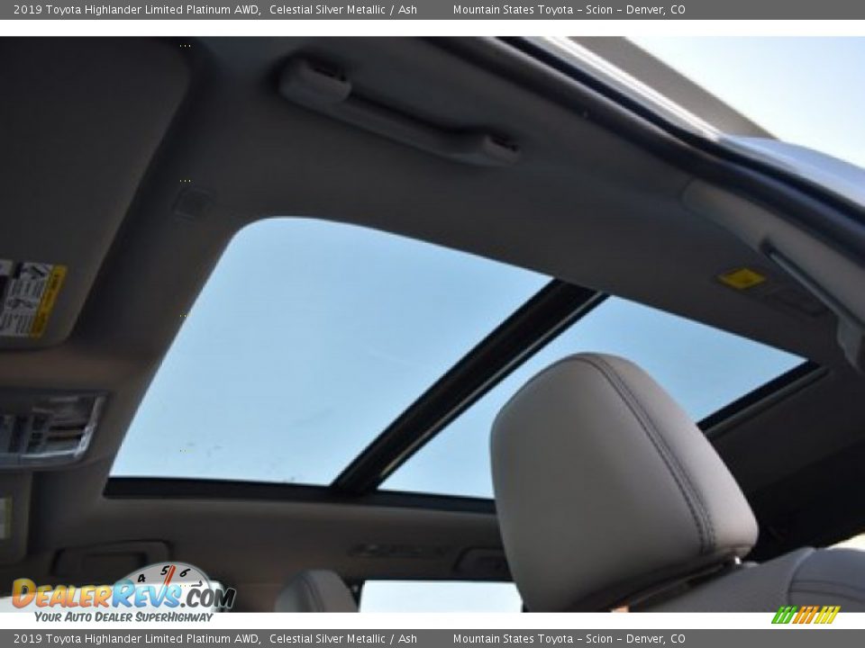 2019 Toyota Highlander Limited Platinum AWD Celestial Silver Metallic / Ash Photo #13