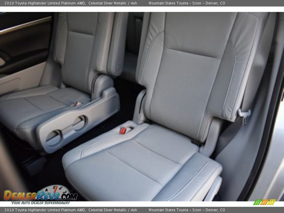 2019 Toyota Highlander Limited Platinum AWD Celestial Silver Metallic / Ash Photo #20