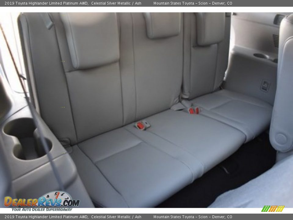 2019 Toyota Highlander Limited Platinum AWD Celestial Silver Metallic / Ash Photo #22