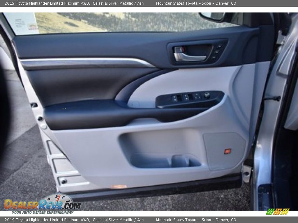 2019 Toyota Highlander Limited Platinum AWD Celestial Silver Metallic / Ash Photo #23
