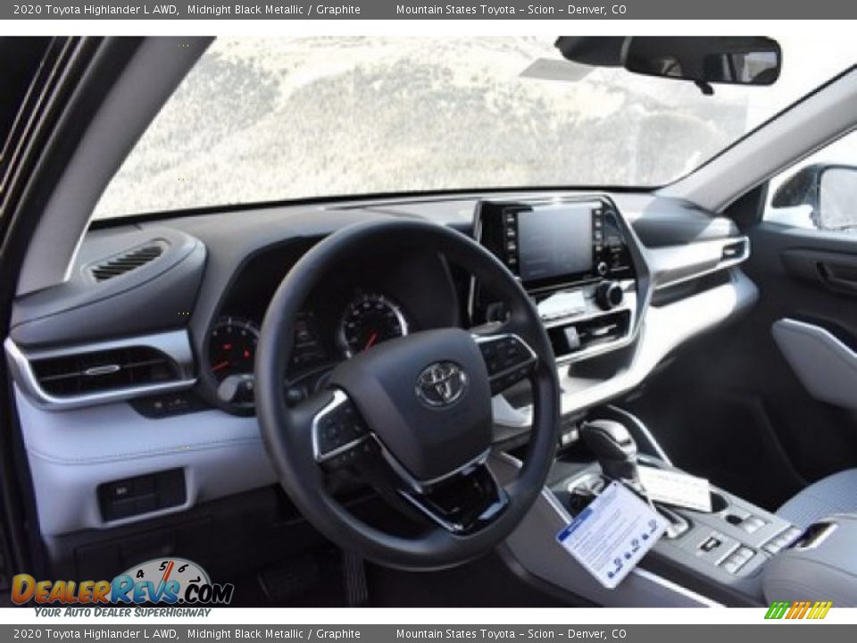 2020 Toyota Highlander L AWD Midnight Black Metallic / Graphite Photo #5
