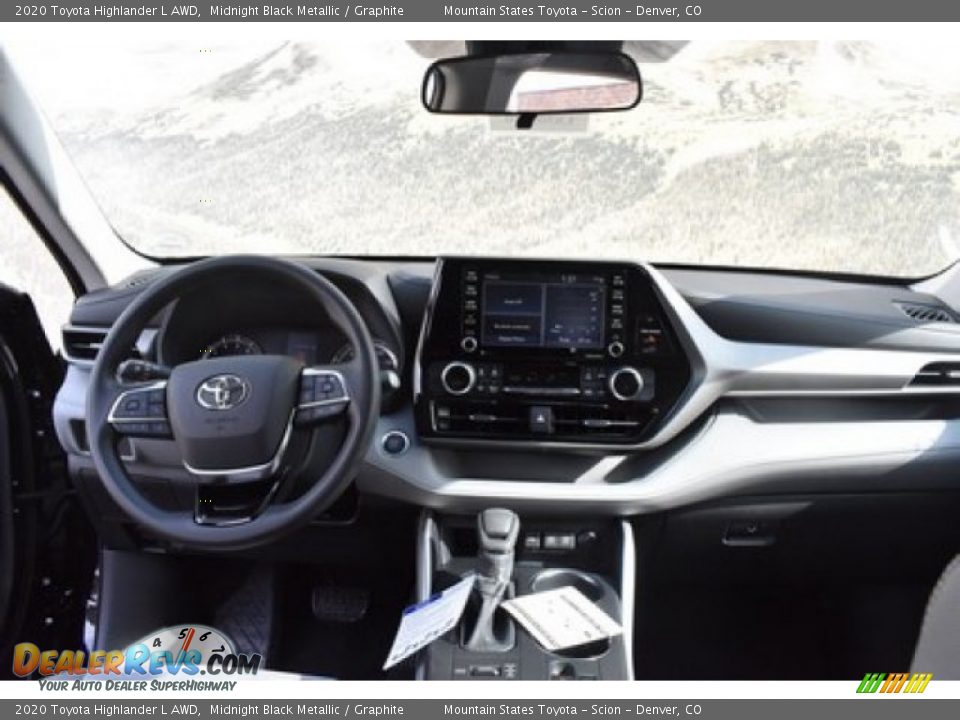 2020 Toyota Highlander L AWD Midnight Black Metallic / Graphite Photo #7