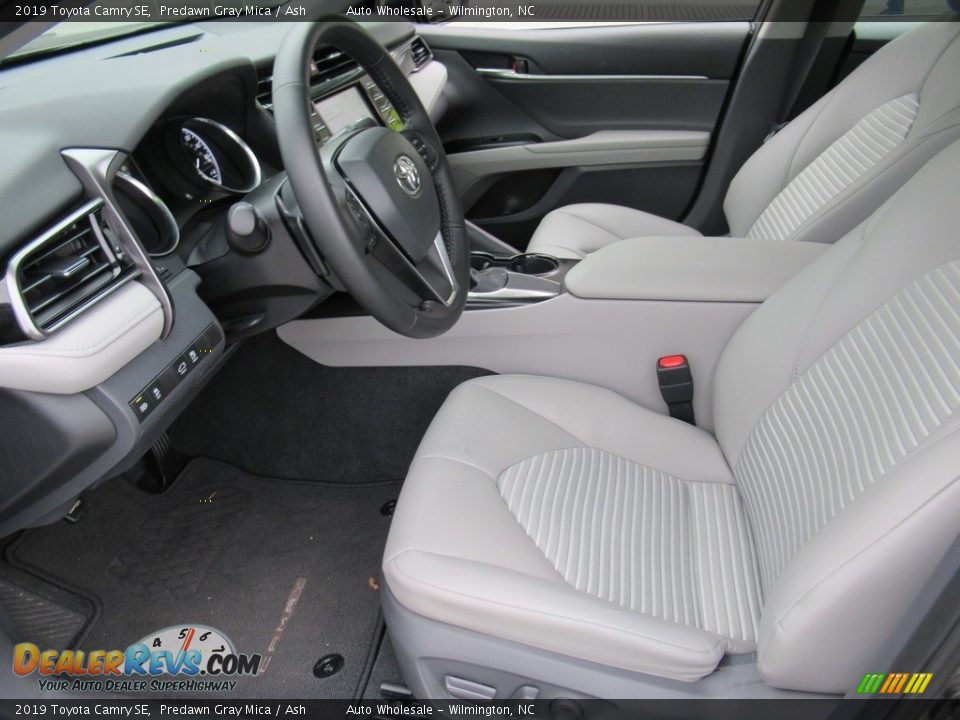 2019 Toyota Camry SE Predawn Gray Mica / Ash Photo #11