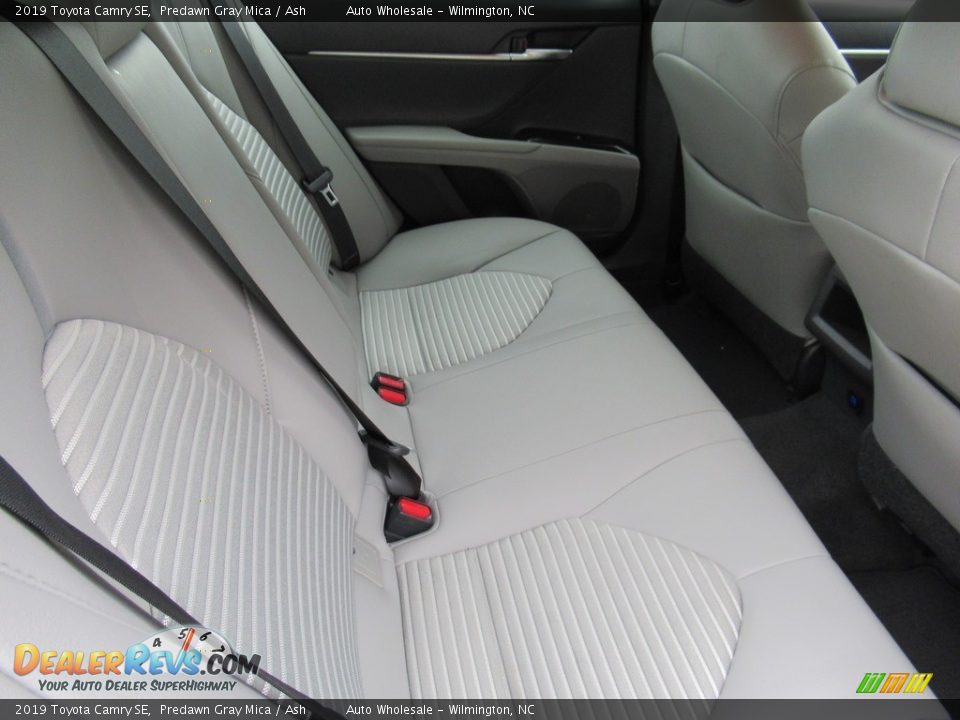 2019 Toyota Camry SE Predawn Gray Mica / Ash Photo #14