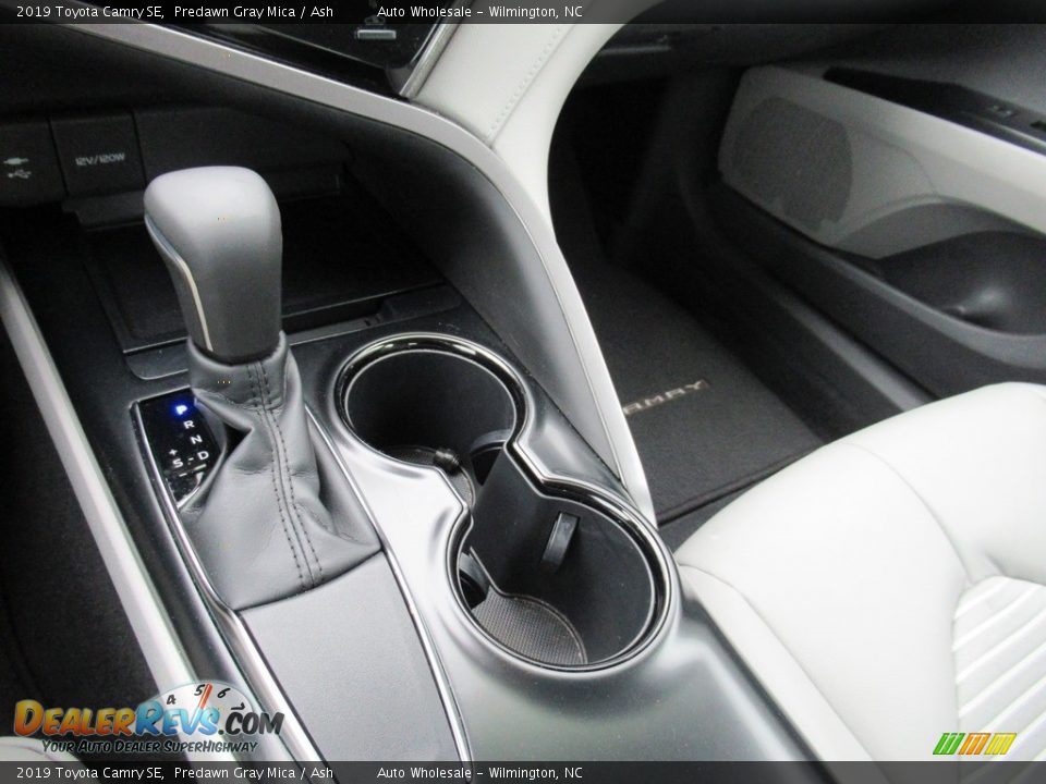 2019 Toyota Camry SE Predawn Gray Mica / Ash Photo #19