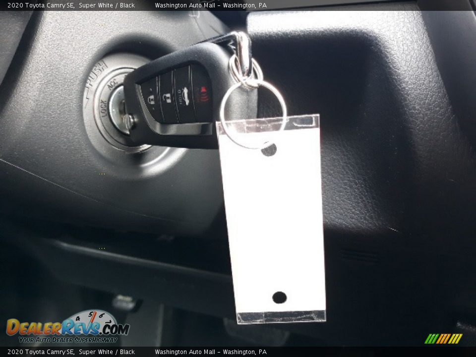 2020 Toyota Camry SE Super White / Black Photo #10