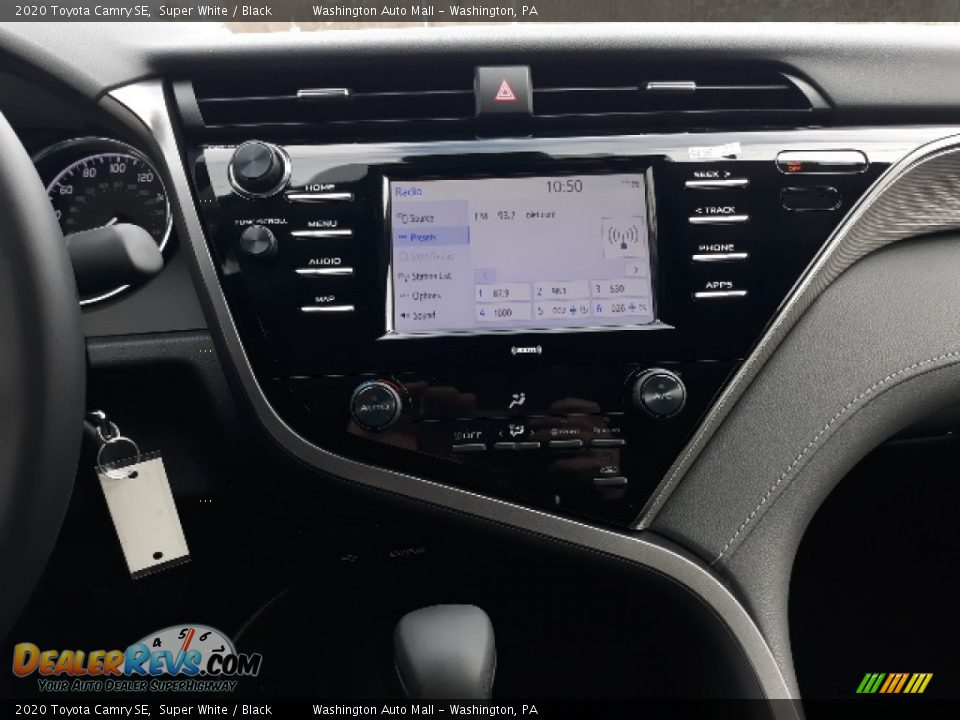 2020 Toyota Camry SE Super White / Black Photo #11