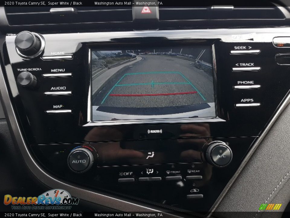 2020 Toyota Camry SE Super White / Black Photo #12