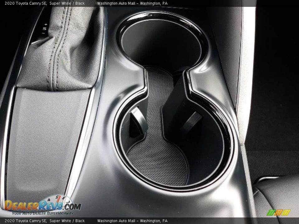 2020 Toyota Camry SE Super White / Black Photo #18