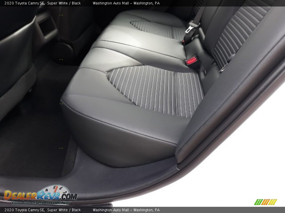 2020 Toyota Camry SE Super White / Black Photo #30