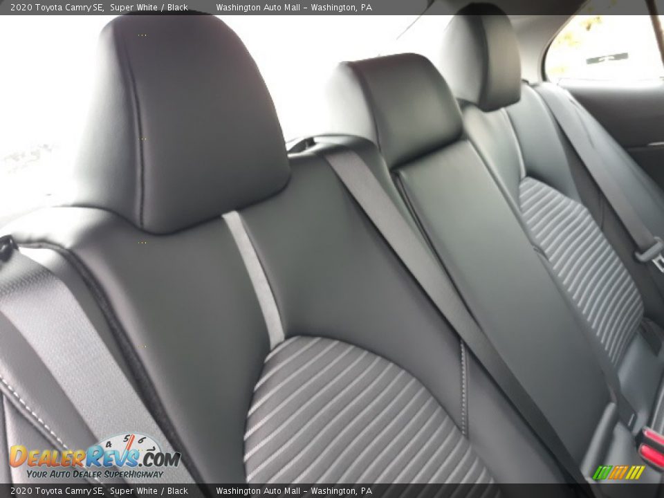 2020 Toyota Camry SE Super White / Black Photo #34