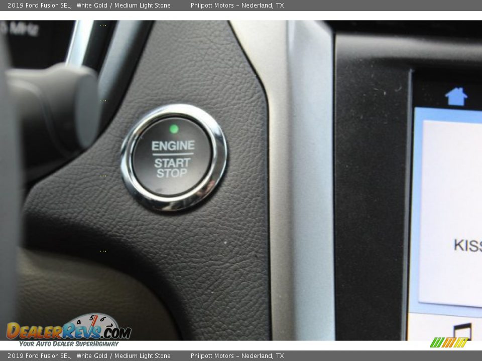 2019 Ford Fusion SEL White Gold / Medium Light Stone Photo #19