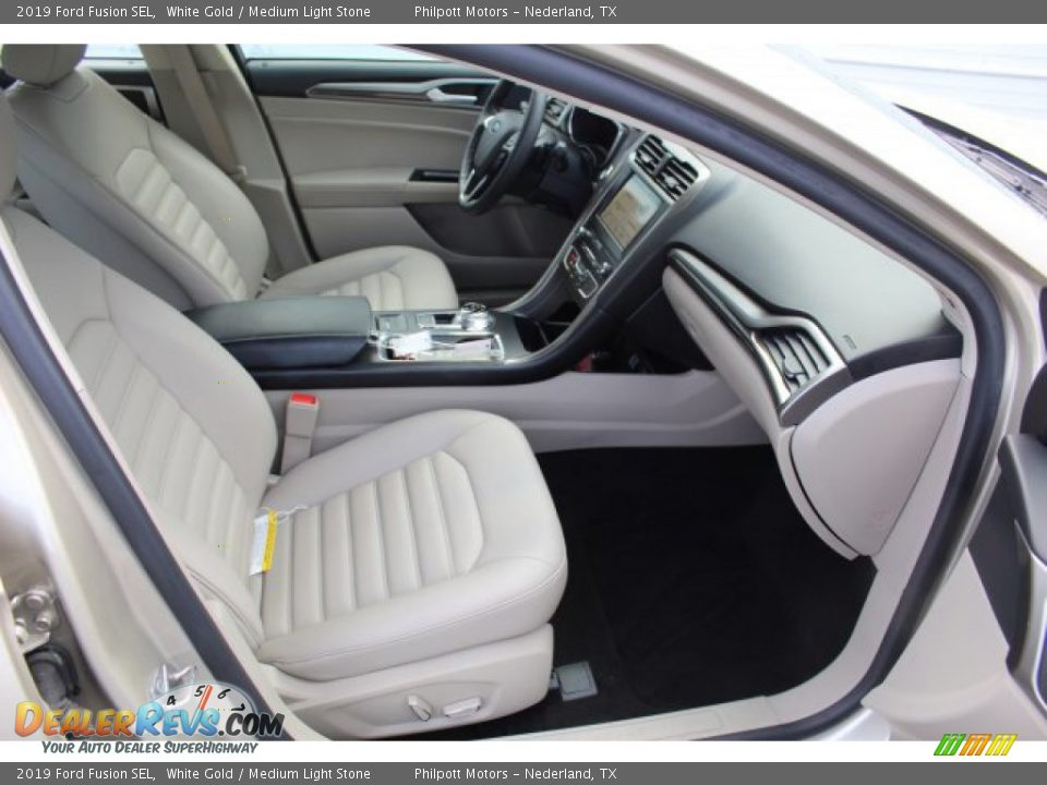 2019 Ford Fusion SEL White Gold / Medium Light Stone Photo #29