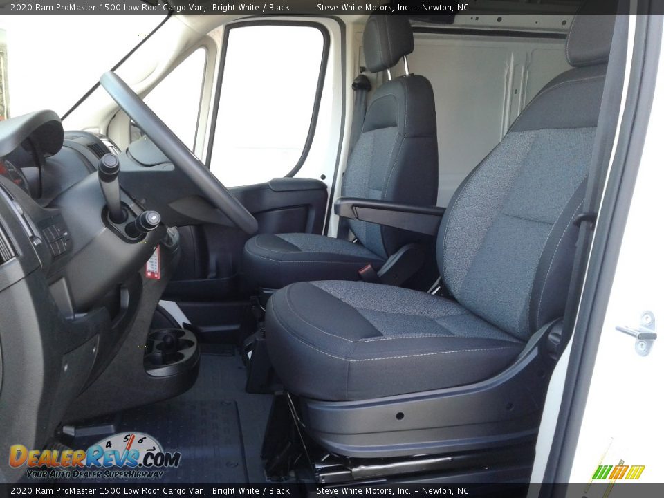 2020 Ram ProMaster 1500 Low Roof Cargo Van Bright White / Black Photo #10
