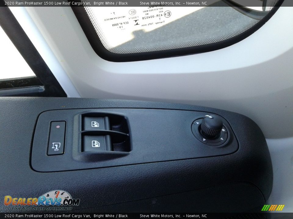 2020 Ram ProMaster 1500 Low Roof Cargo Van Bright White / Black Photo #11