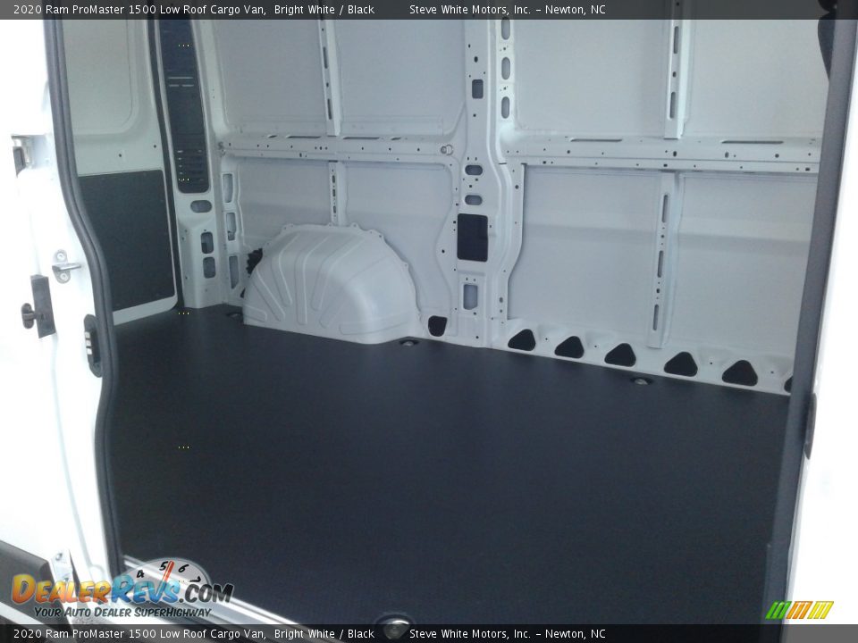 2020 Ram ProMaster 1500 Low Roof Cargo Van Bright White / Black Photo #13