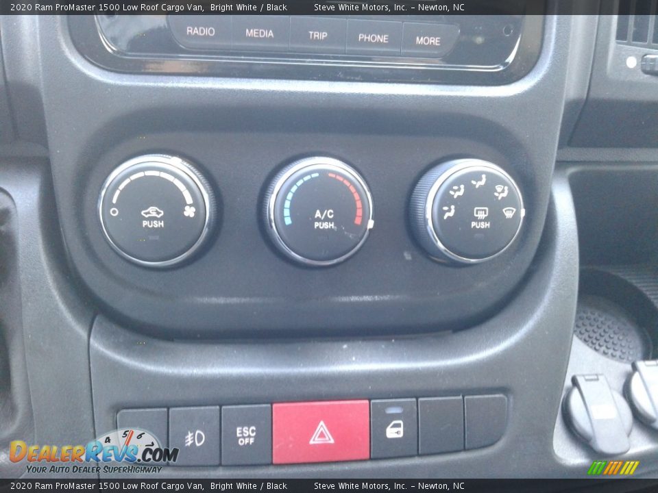 2020 Ram ProMaster 1500 Low Roof Cargo Van Bright White / Black Photo #23