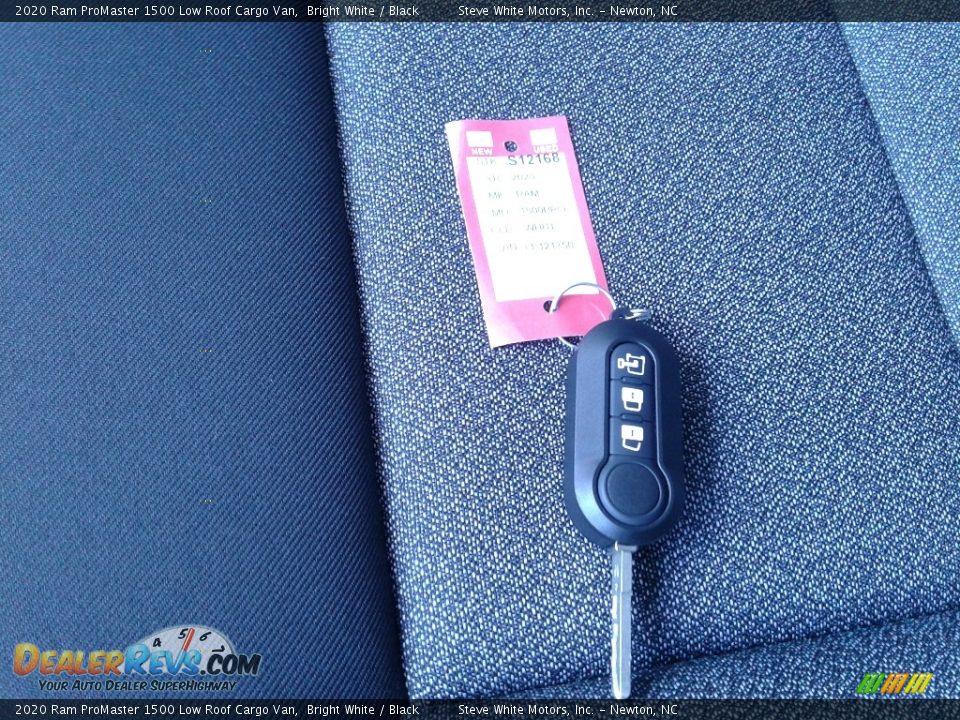2020 Ram ProMaster 1500 Low Roof Cargo Van Bright White / Black Photo #28