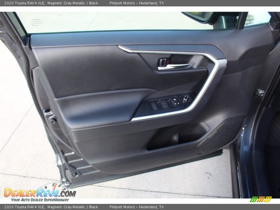 2020 Toyota RAV4 XLE Magnetic Gray Metallic / Black Photo #9
