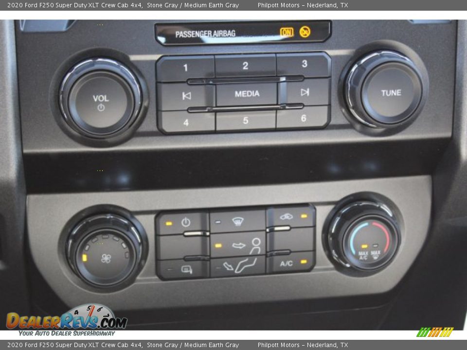 2020 Ford F250 Super Duty XLT Crew Cab 4x4 Stone Gray / Medium Earth Gray Photo #16