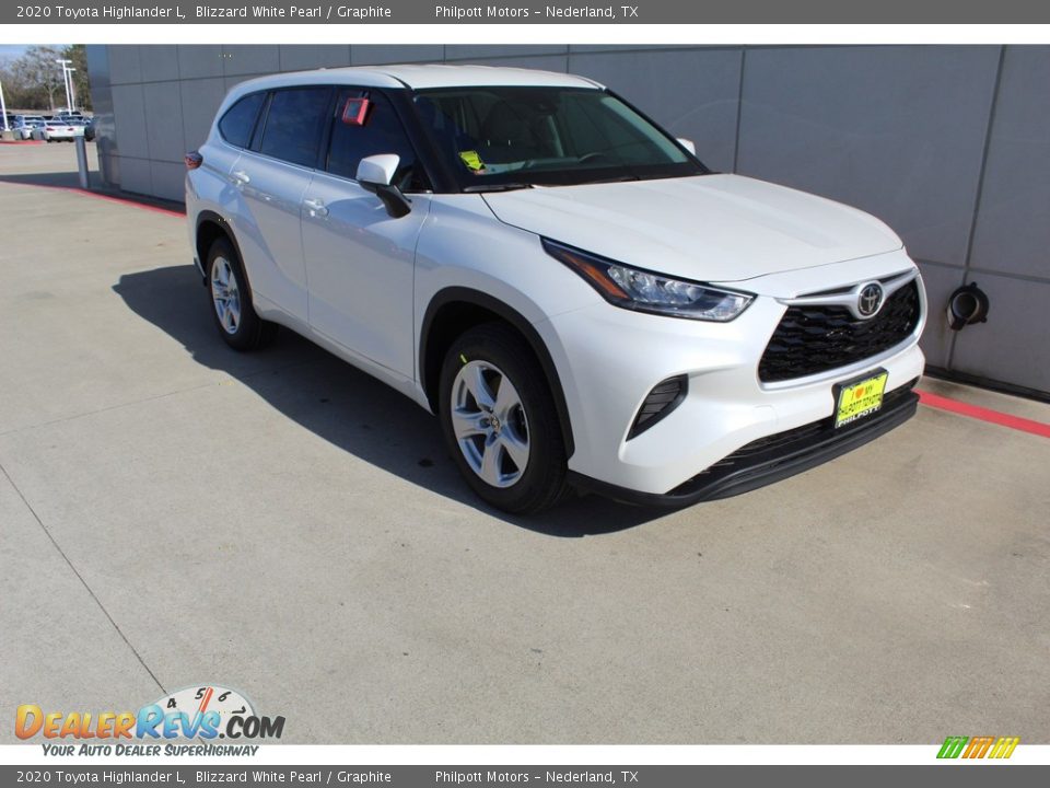 2020 Toyota Highlander L Blizzard White Pearl / Graphite Photo #2