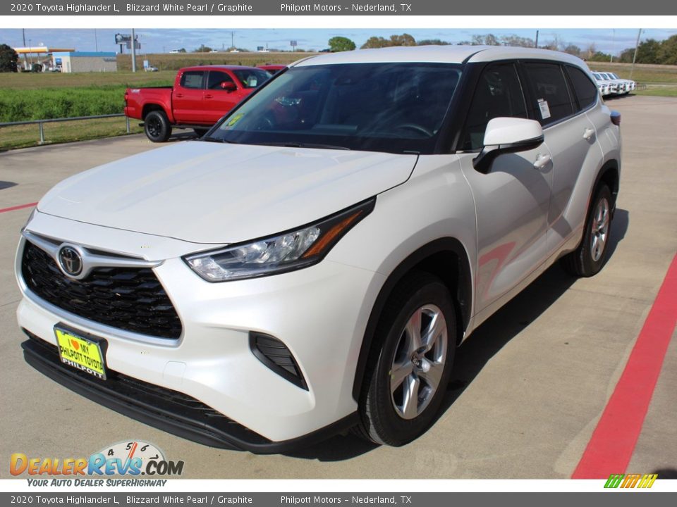 2020 Toyota Highlander L Blizzard White Pearl / Graphite Photo #4