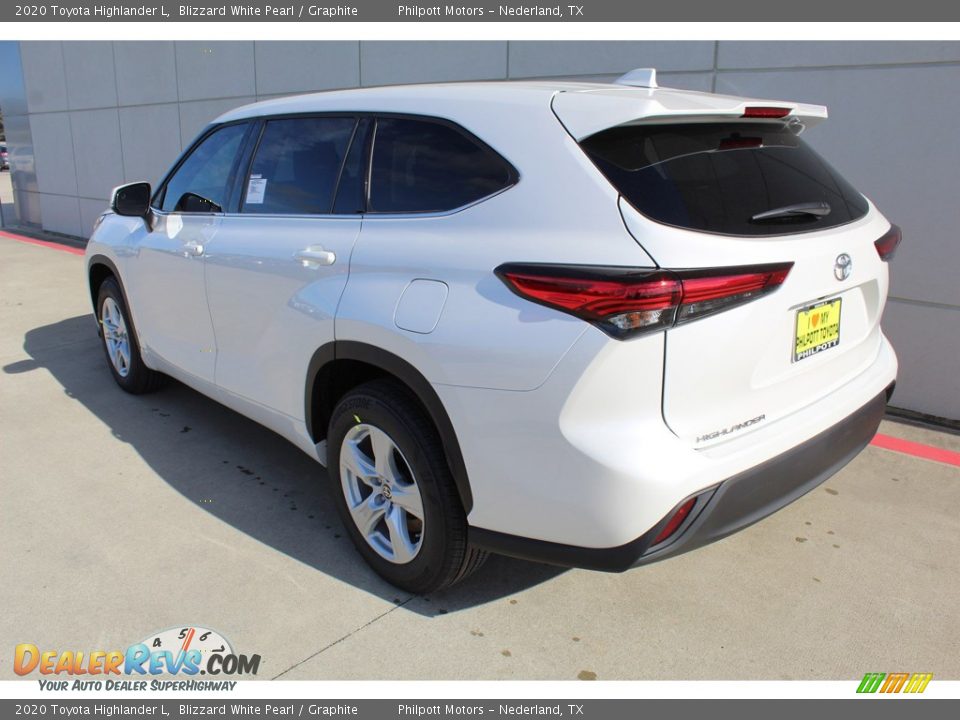 2020 Toyota Highlander L Blizzard White Pearl / Graphite Photo #6