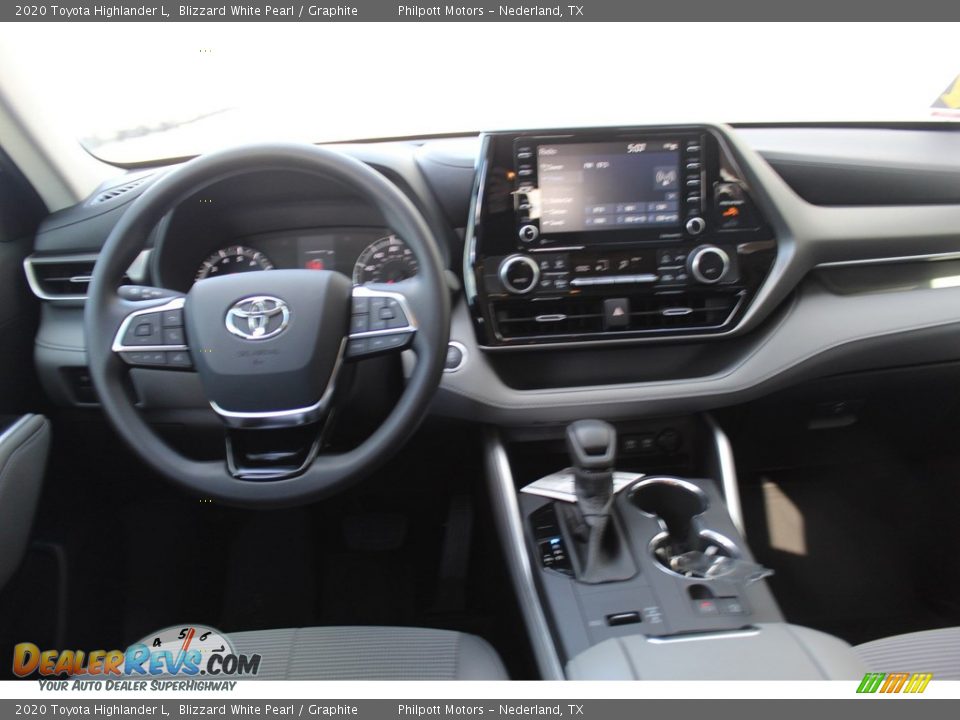 2020 Toyota Highlander L Blizzard White Pearl / Graphite Photo #21