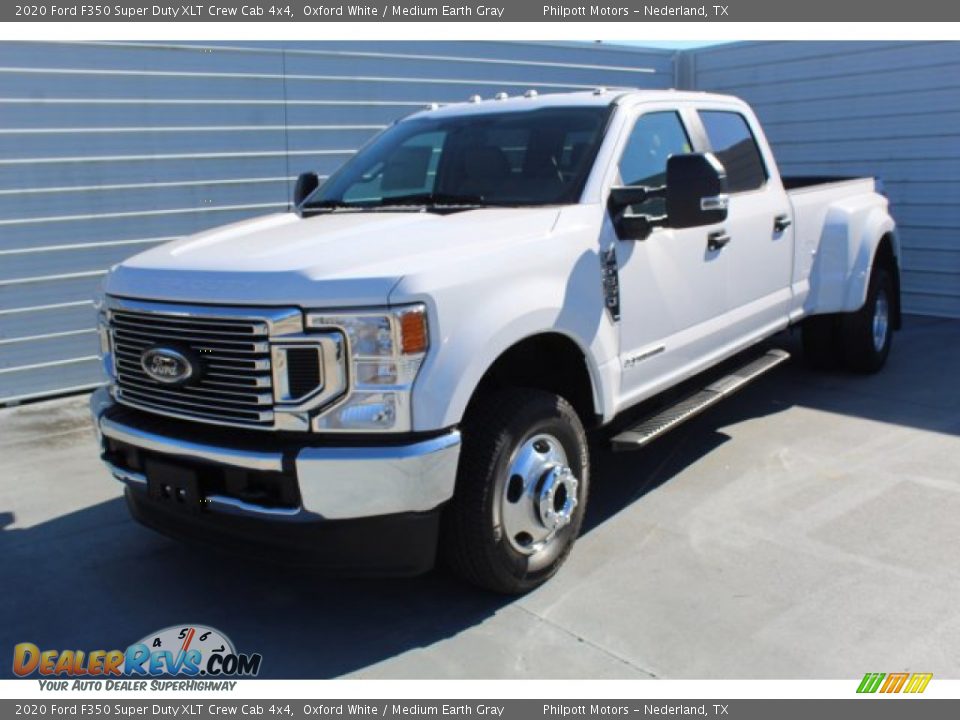 2020 Ford F350 Super Duty XLT Crew Cab 4x4 Oxford White / Medium Earth Gray Photo #4