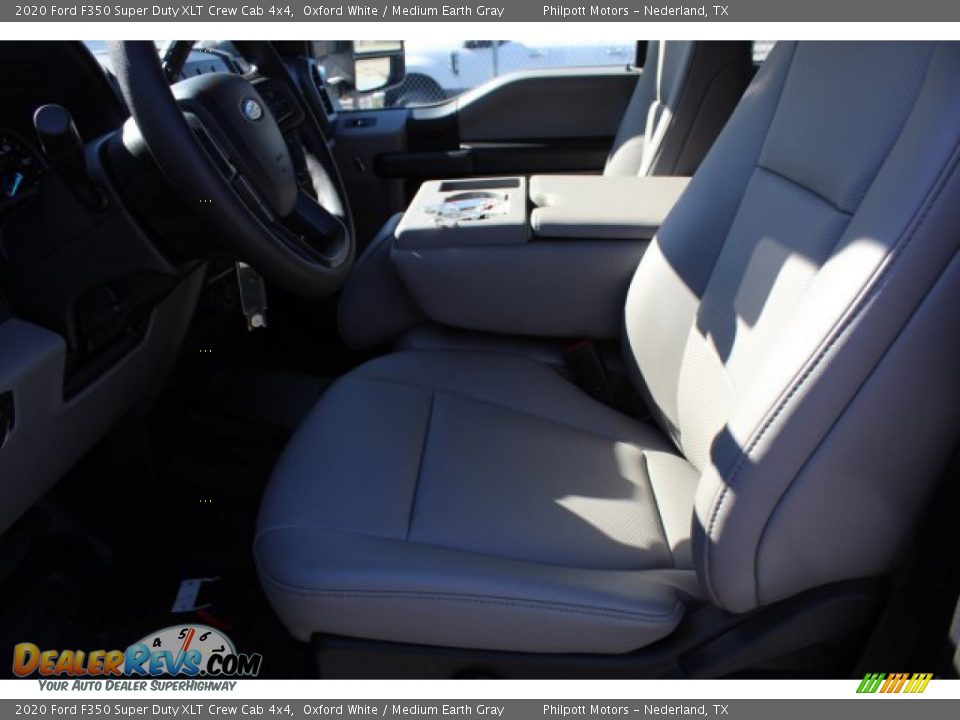 2020 Ford F350 Super Duty XLT Crew Cab 4x4 Oxford White / Medium Earth Gray Photo #9