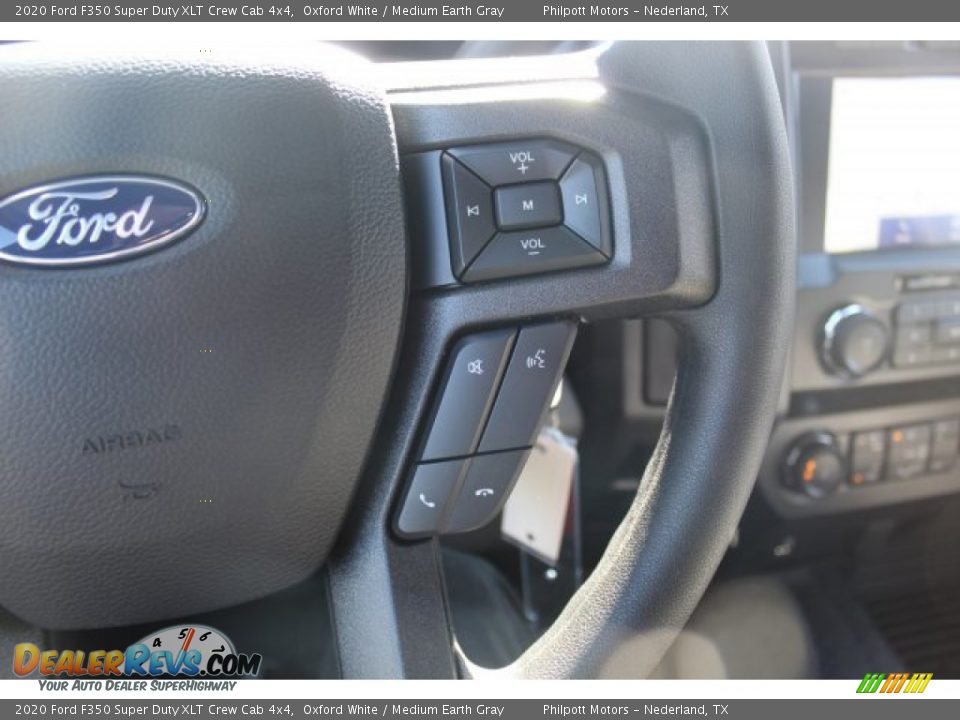 2020 Ford F350 Super Duty XLT Crew Cab 4x4 Oxford White / Medium Earth Gray Photo #11