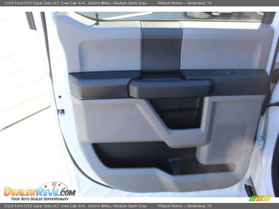 2020 Ford F350 Super Duty XLT Crew Cab 4x4 Oxford White / Medium Earth Gray Photo #17