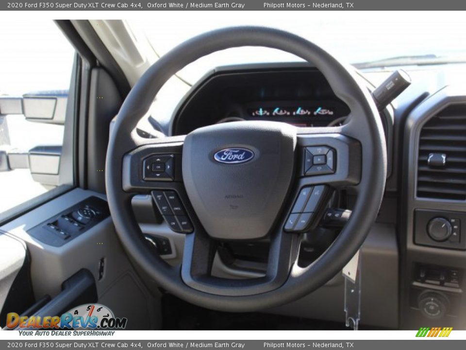 2020 Ford F350 Super Duty XLT Crew Cab 4x4 Oxford White / Medium Earth Gray Photo #20