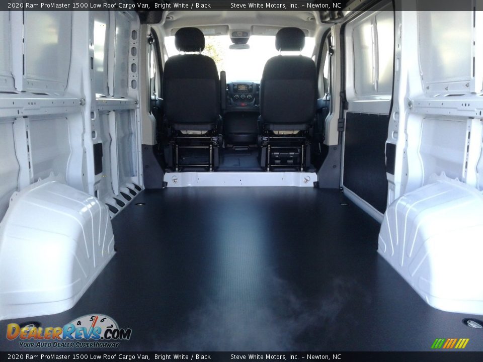 2020 Ram ProMaster 1500 Low Roof Cargo Van Bright White / Black Photo #12