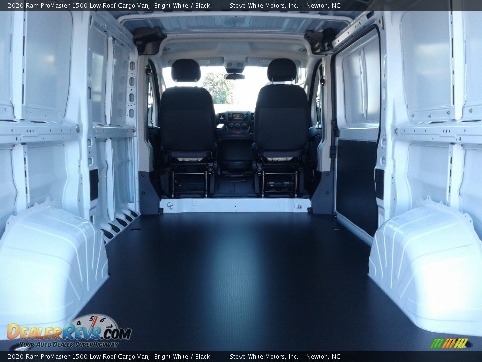 2020 Ram ProMaster 1500 Low Roof Cargo Van Bright White / Black Photo #13