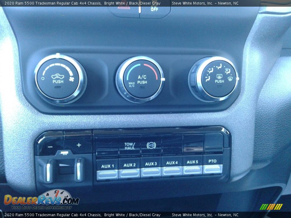 2020 Ram 5500 Tradesman Regular Cab 4x4 Chassis Bright White / Black/Diesel Gray Photo #19
