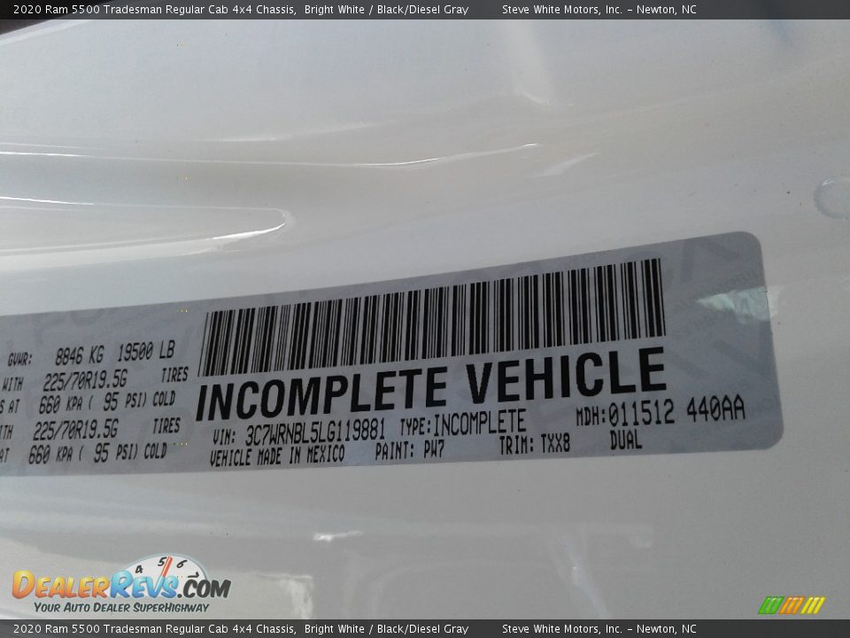2020 Ram 5500 Tradesman Regular Cab 4x4 Chassis Bright White / Black/Diesel Gray Photo #24