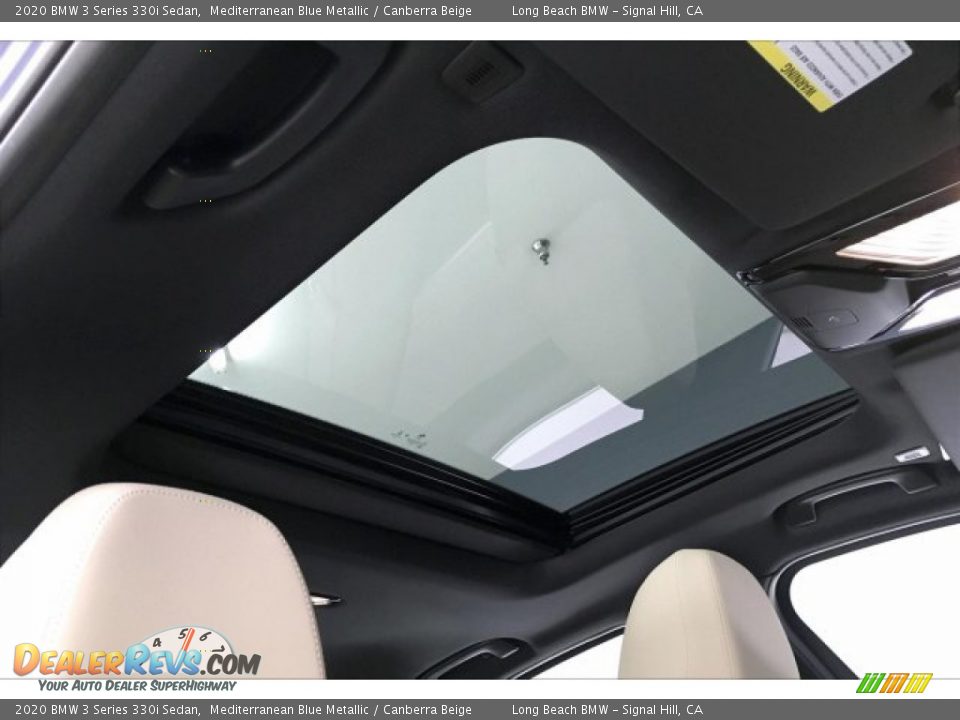Sunroof of 2020 BMW 3 Series 330i Sedan Photo #25