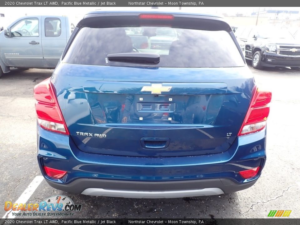 2020 Chevrolet Trax LT AWD Pacific Blue Metallic / Jet Black Photo #4