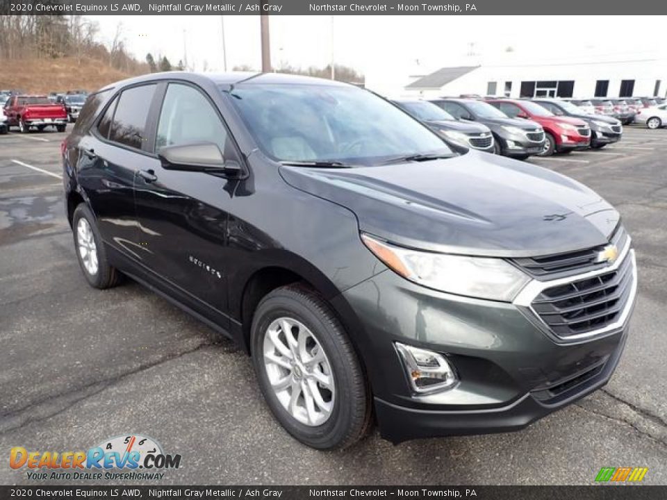 Front 3/4 View of 2020 Chevrolet Equinox LS AWD Photo #7