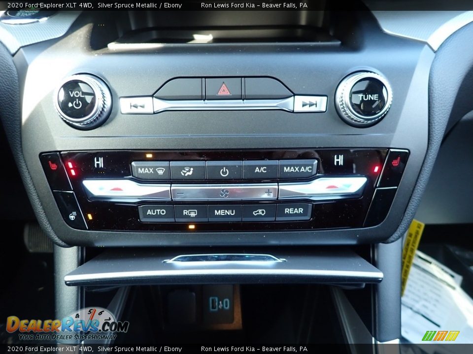 Controls of 2020 Ford Explorer XLT 4WD Photo #20
