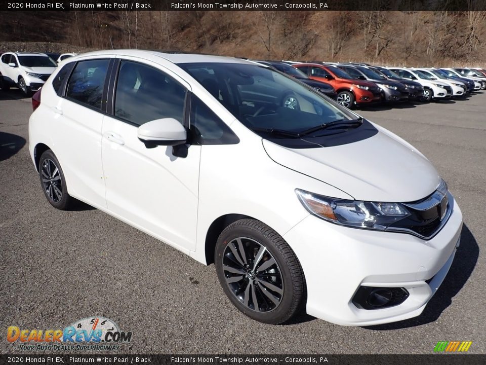 Front 3/4 View of 2020 Honda Fit EX Photo #6