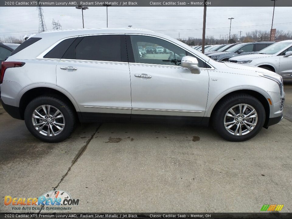 2020 Cadillac XT5 Premium Luxury AWD Radiant Silver Metallic / Jet Black Photo #2